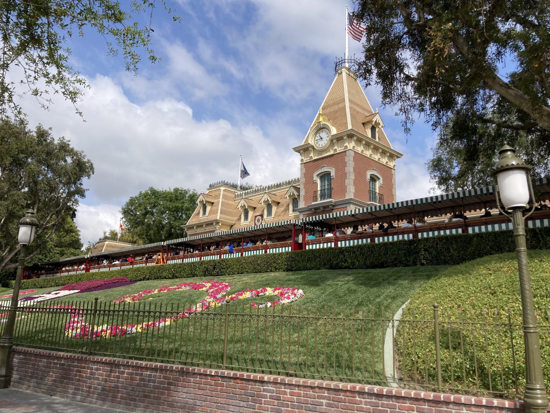 10 Amazing Options for a 2-Day Disneyland Itinerary (Includes A ...